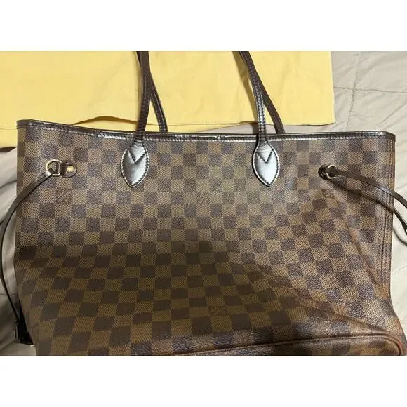 Louis Vuitton Neverfull Damier MM - Picture 3 of 11